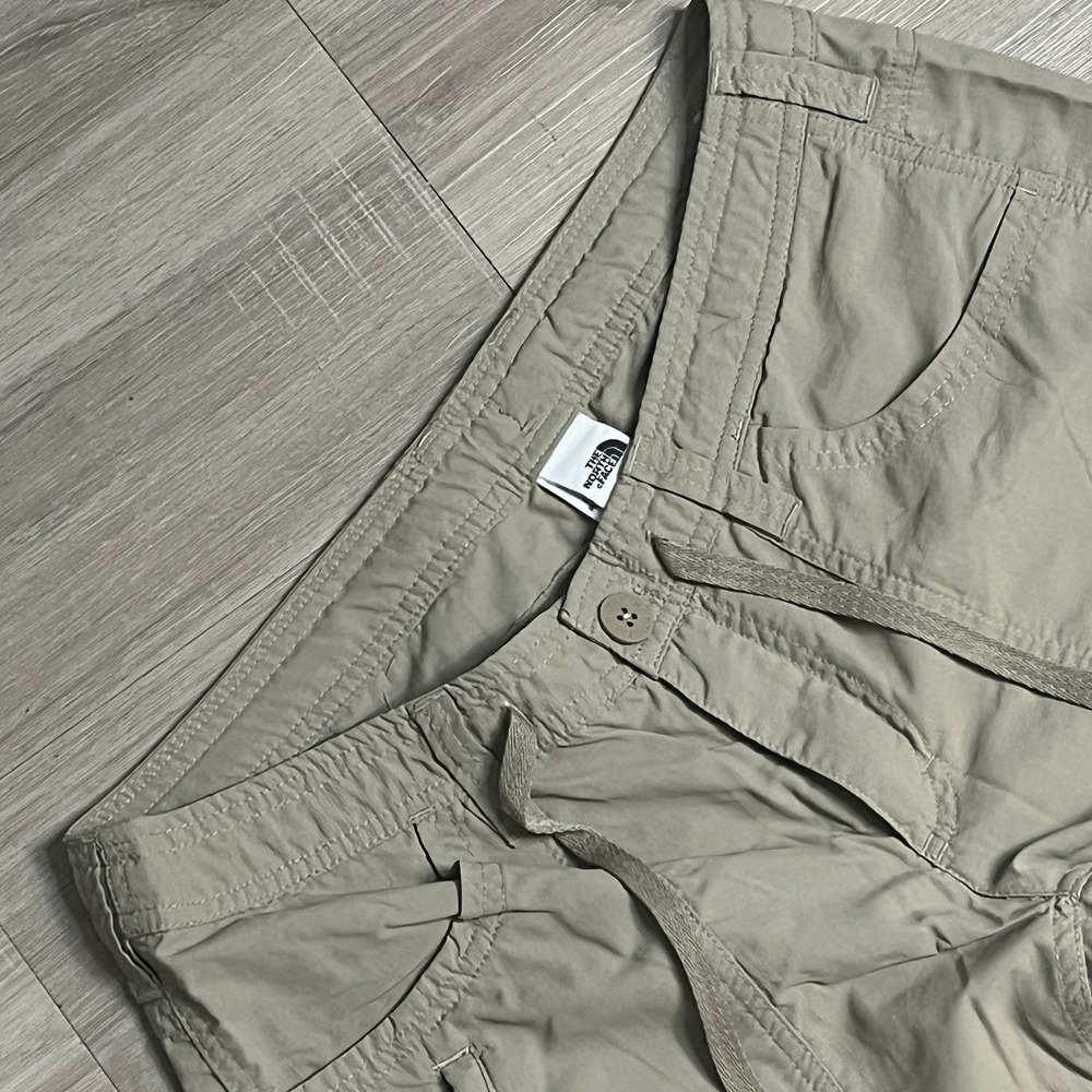 The North Face Pants Women's Sz 8 Khaki Hiking Nylon Cargo Camping Outdoor